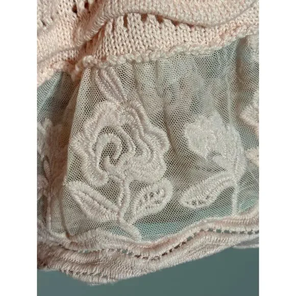 NWOT Lipslide Crotched Detailed Floral Lace Top Small Beautiful Pink Flowy - Picture 4 of 6